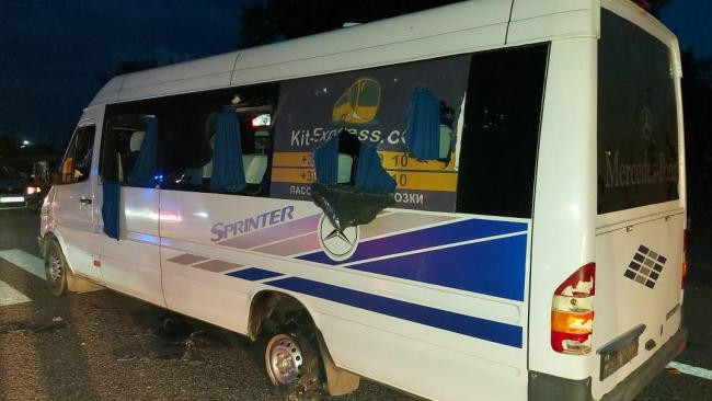 Нападение на автобус в Харьковской области: девятерых подозреваемых арестовали