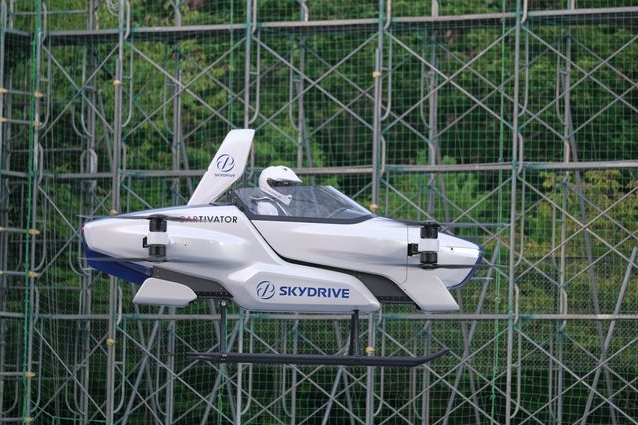 Инженер Toyota создал первый летающий автомобиль