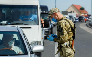 Угорщина дозволила транзит українцям, але з певними вимогами