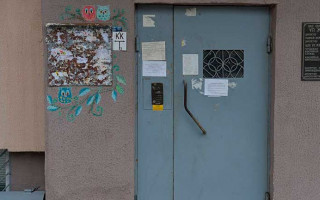 У столиці аферисти розвішують оголошення на під'їздах