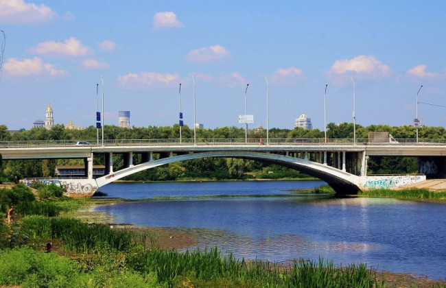 В Києві інженеру повідомили про підозру в неякісному ремонті Русанівського каналу