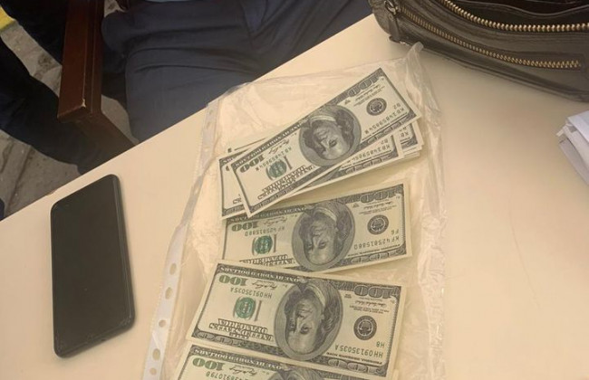 Чиновника Мінінфраструктури викрито на отриманні хабара в сумі ‎$9000
