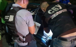 3 тис. дол США хабара за уникнення відповідальності – у Миколаєві затримано поліцейського