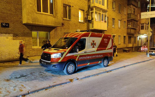 В Киеве на Печерске горел последний этаж элитной новостройки: фото, видео
