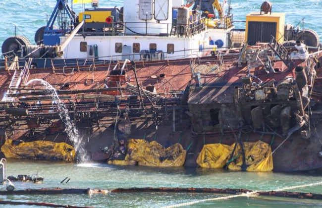 Выливается нефть: в Одессе снова произошла утечка из танкера Delfi