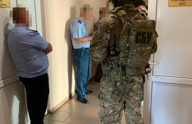 СБУ викрила масштабну корупційну схему на митниці Львівщини