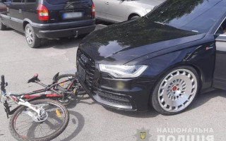 Під Києвом водій Audi збив дитину