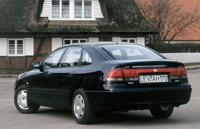 Рейтинг качественных автомобилей из 90-х, которые до сих пор пользуются спросом