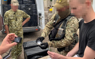 СБУ попередила незаконне постачання тютюну з тимчасово окупованої території на мільйони гривень