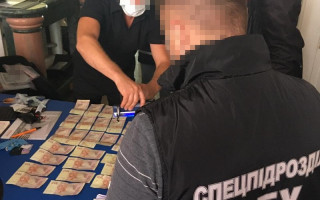 СБУ викрила організоване угруповання на підробці паспортів Євросоюзу
