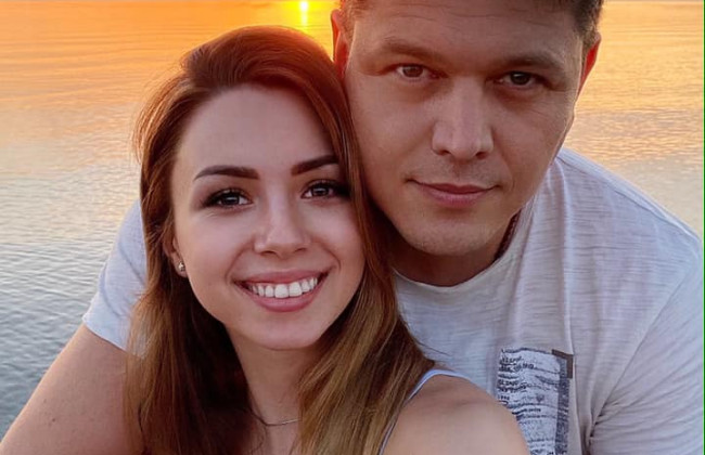 Глава Держміграційної служби розлучився з дружиною заради «дівчинки із собачкою з Уханю»