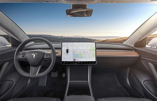 На заметку водителям: эксперты раскритиковали автопилот Tesla