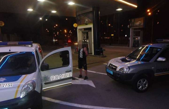 На одній з київських АЗС ледь не вибухнула граната