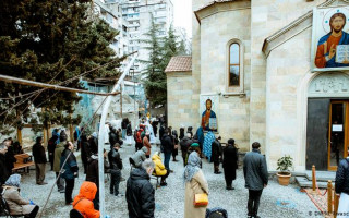 В Грузии запретили свадьбы, поминки и застолья