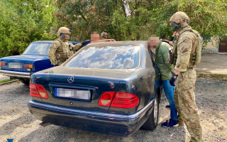 В Харкові затримали злочинця, який незаконно легалізовував росіян в Україні