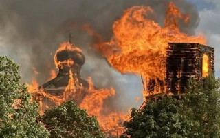 На Донеччині горіла визначна пам’ятка архітектури