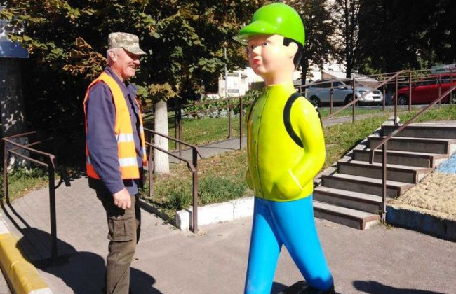 В Броварах появились искусственные пешеходы