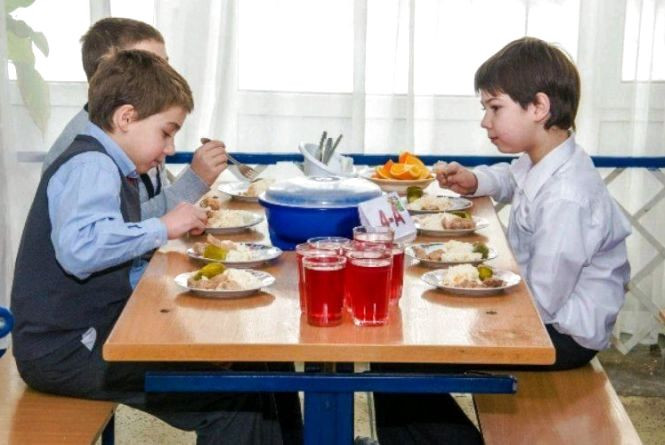 В МОН повідомили деталі реформи шкільного харчування: чого чекати дітям та батькам