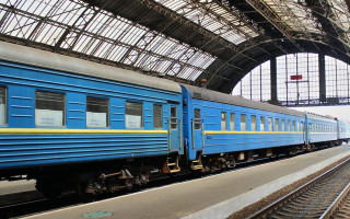 Укрзалізницю поділять на три вертикалі, — Кабмін