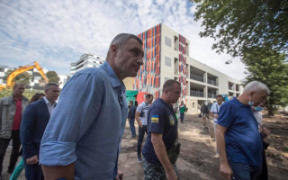 В Киеве возле зоопарка появится большой паркинг на 400 машин: фото