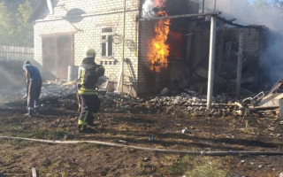 Под Киевом мужчина сгорел заживо в собственном доме, фото