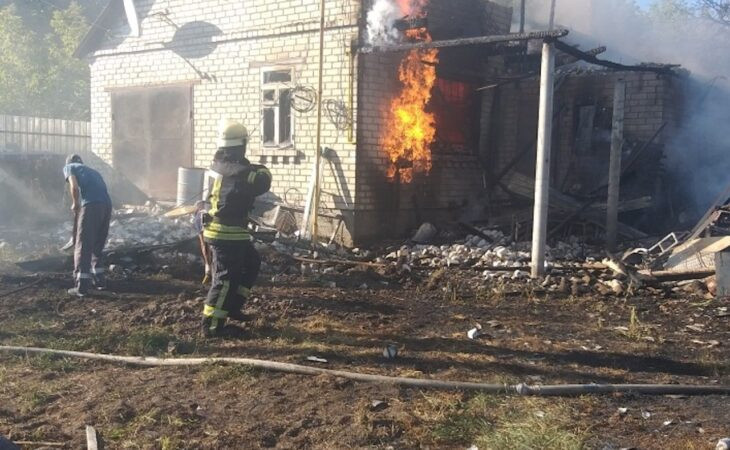 Под Киевом мужчина сгорел заживо в собственном доме, фото