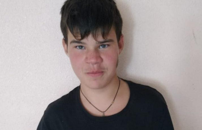 В Киеве разыскивают подростка с родимым пятном на лице: фото