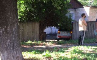 У Києві дівчина переплутала педалі та спричинила аварію