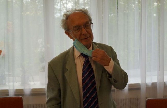 Кандидат на пост президента НАН убежден, что пирамиды построил Бог, а Земле всего 15 тысяч лет