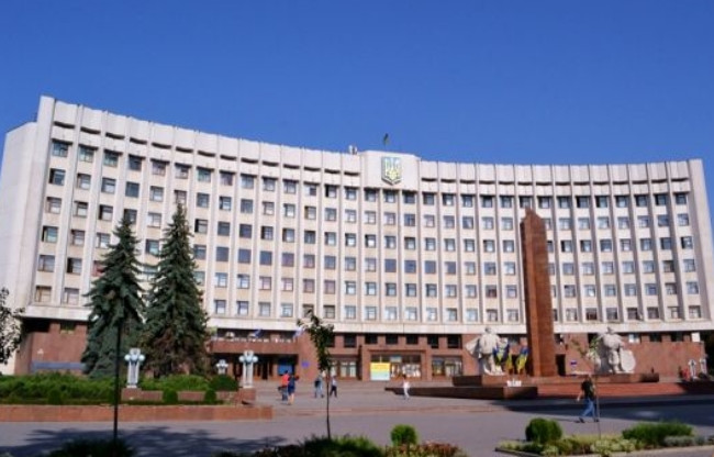 Івано-Франківськ нехтує карантином – школи та садочки будуть працювати