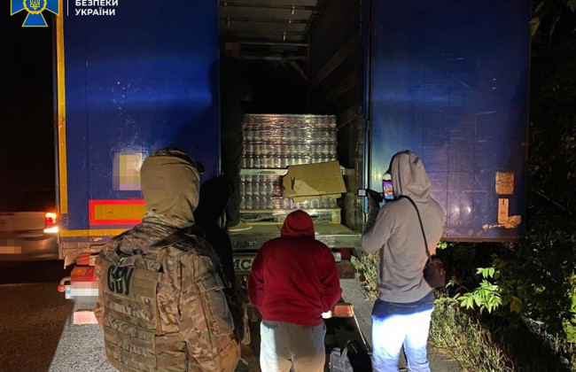 Мешканці Харкова незаконно постачали продукти терористичній організації «ДНР»