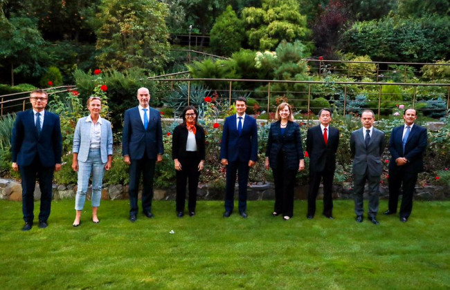 Послы «Большой семерки» встретились с Дмитрием Разумковым