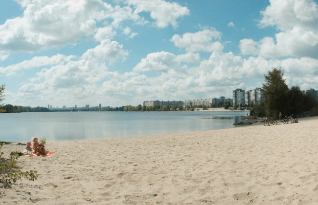 У Києві незаконно видобувають пісок: деталі справи