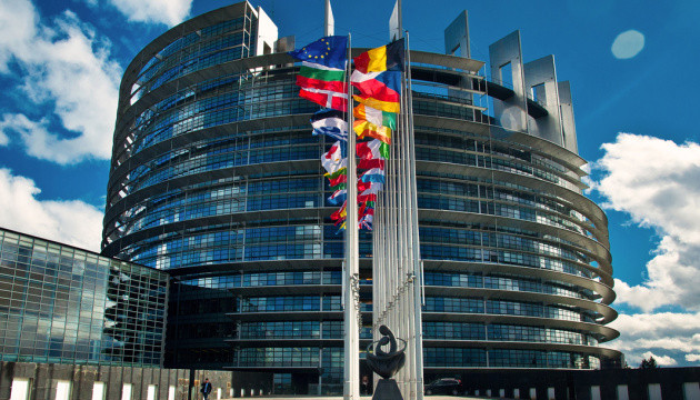 Отравление Навального: Европарламент грозит жесткими санкциями против РФ