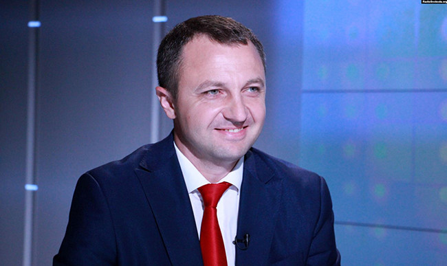 Мовний омбудсмен готує звернення до уряду щодо скасування обов'язкового ЗНО з української літератури