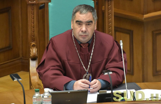 Самоусунення парламенту від ухвалення рішень стосовно карантину не узгоджується з принципом народного суверенітету, – суддя КСУ