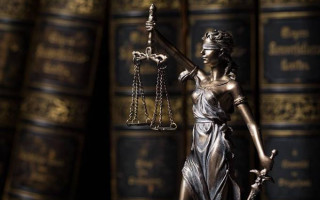 Як оскаржити адмінпостанову, яка не містить опису обставин справи та доказів