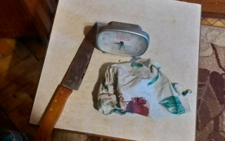 Лежала в луже крови: в столичной квартире нашли труп женщины