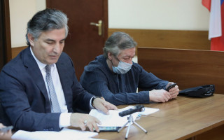Дело о смертельном ДТП с пьяным Ефремовым: адвокат Пашаев попался на мошенничестве