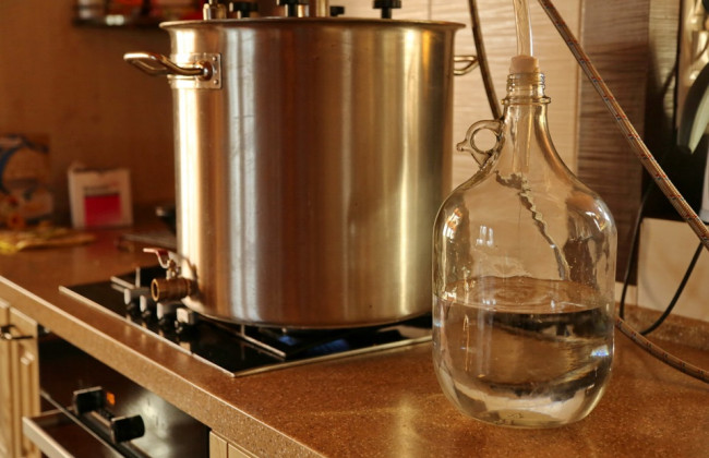 Депутати зацікавилися питаннями самогоноваріння