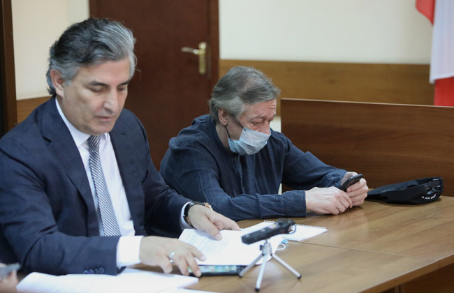 Дело о смертельном ДТП с пьяным Ефремовым: адвокат Пашаев попался на мошенничестве