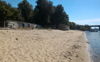 Киянам вимагають повернути земельну ділянку на острові Венеціанський