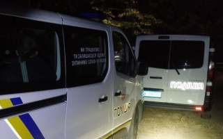 В Киеве на Лысой горе нашли мертвого мужчину с ножницами в шее