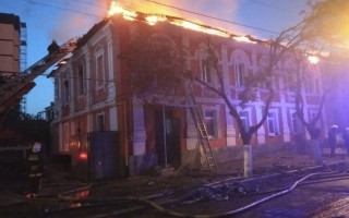 Мощный пожар в Харькове унес жизни двух человек: фото