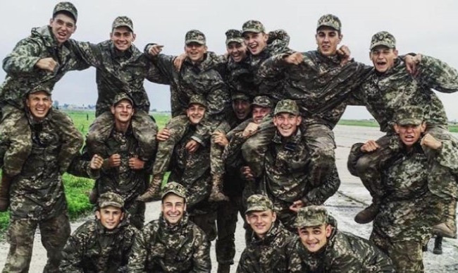 Крушение военного самолета в Чугуеве: обнародованы имена погибших