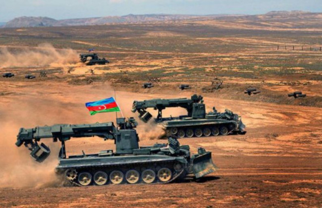 В Нагорном Карабахе возобновили ожесточенные боевые действия, видео