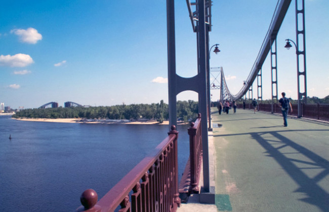 В Киеве проводится масштабная реконструкция на Трухановом острове: видео