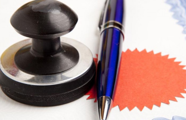 Проставлення апостиля на документах нотаріусами України: що варто знати