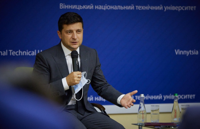 Никогда нельзя сдаваться: Зеленский поделился своим жизненным опытом с винницкими студентами