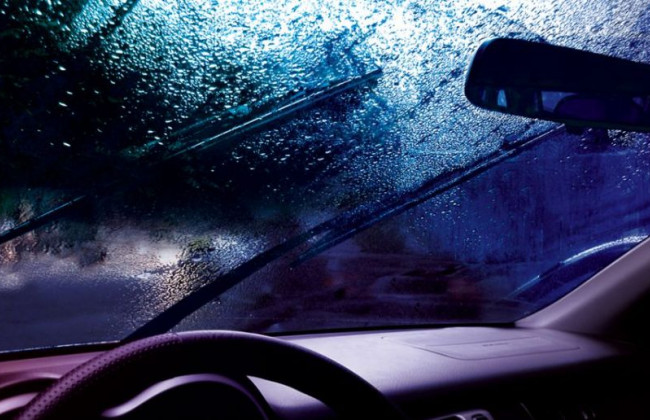 Как ездить на автомобиле в дождь